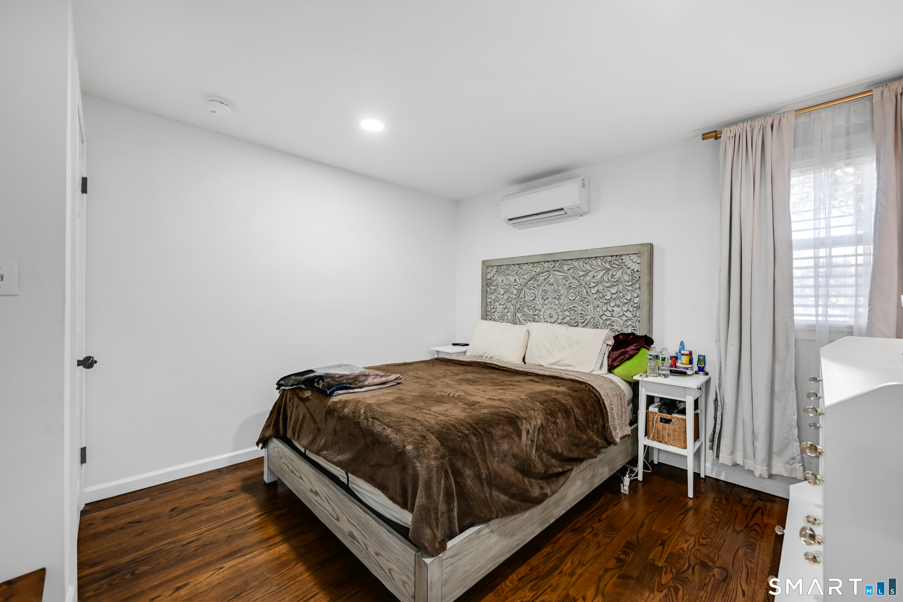6 Manor Court North Haven CT 06473