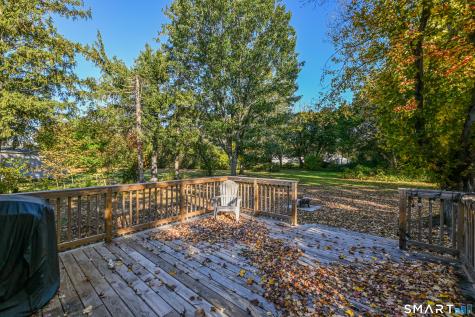 6 Manor Court North Haven CT 06473