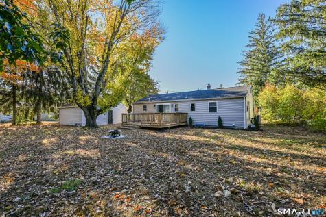 6 Manor Court North Haven CT 06473