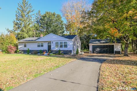 6 Manor Court North Haven CT 06473