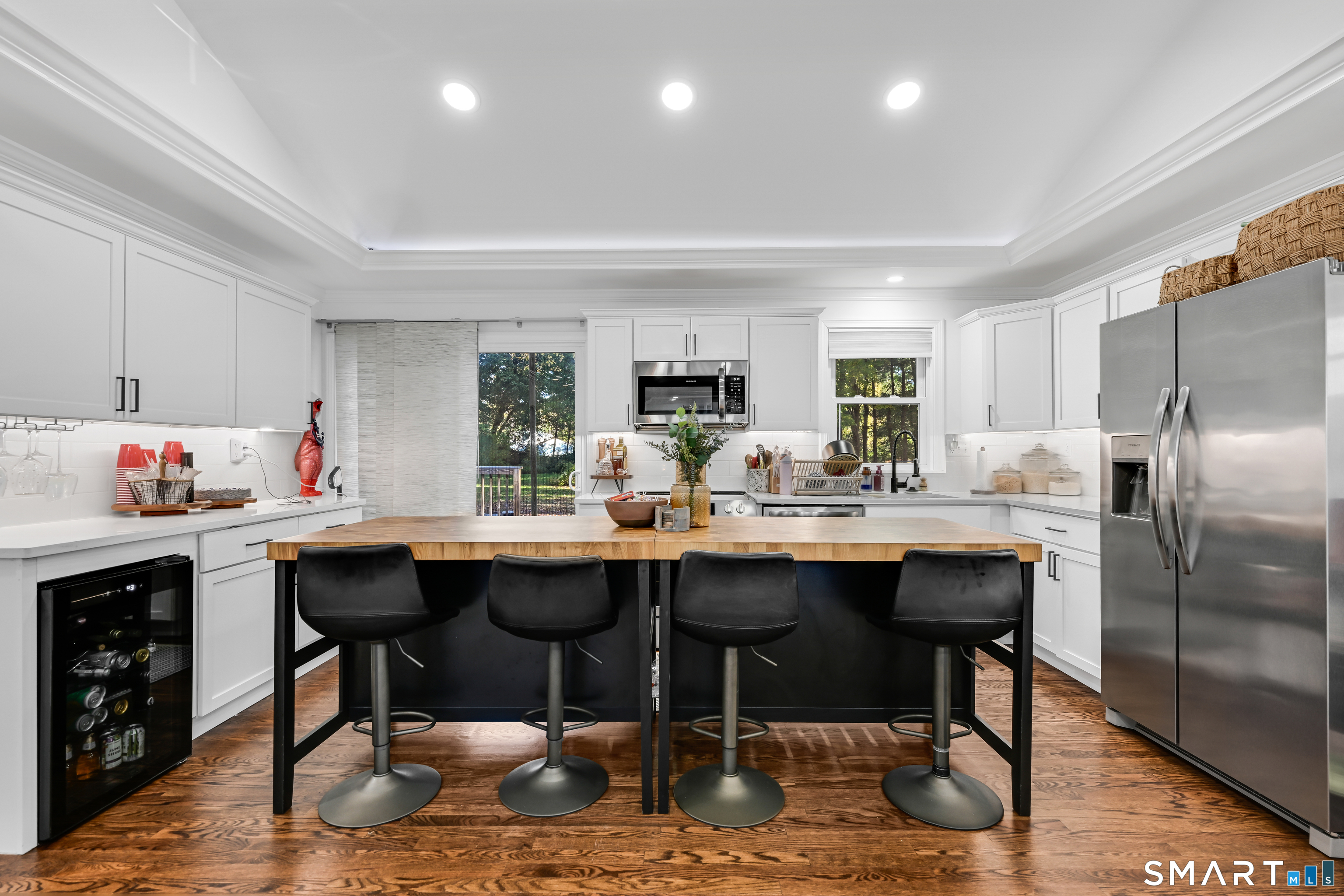 6 Manor Court North Haven CT 06473