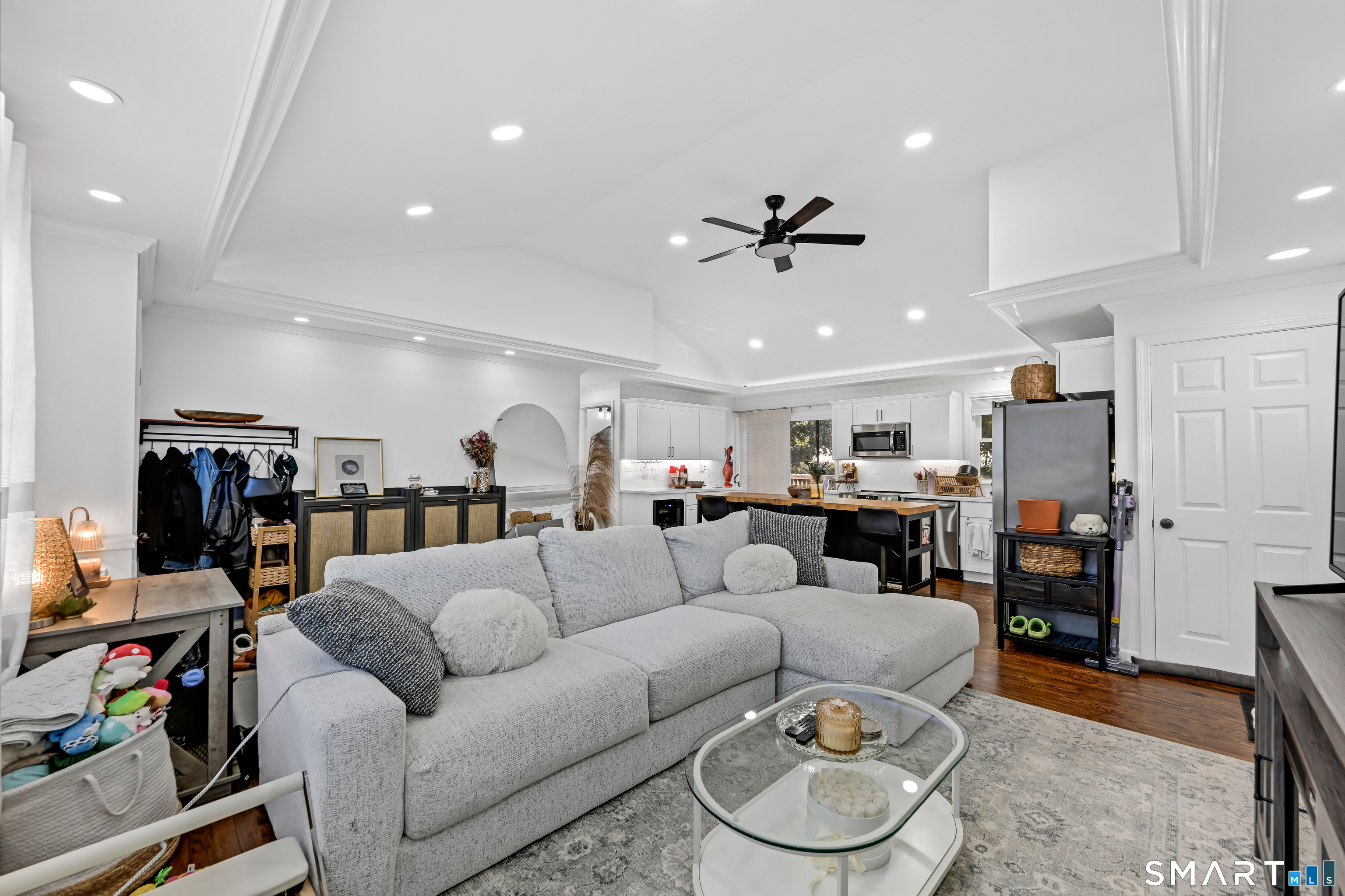 6 Manor Court North Haven CT 06473
