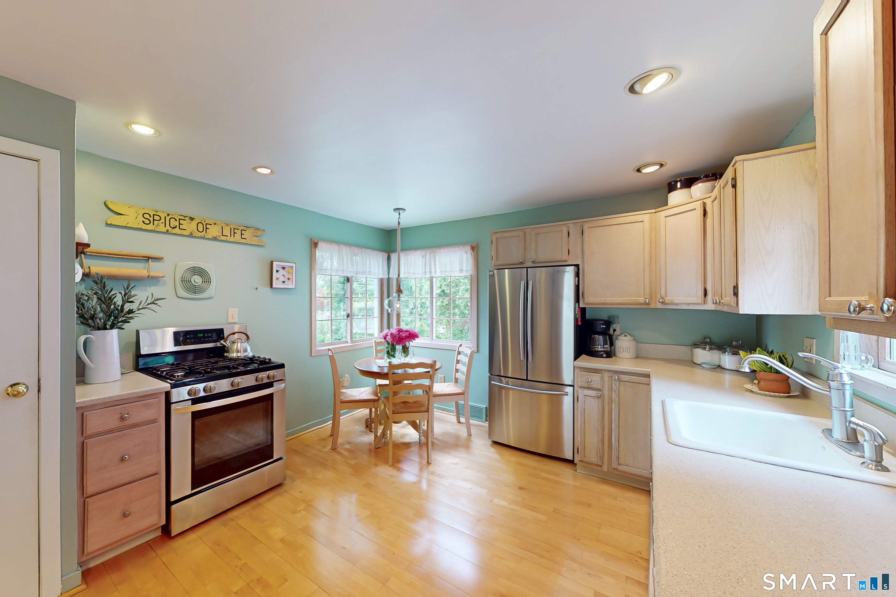 4 Kearn Road New Fairfield CT 06812