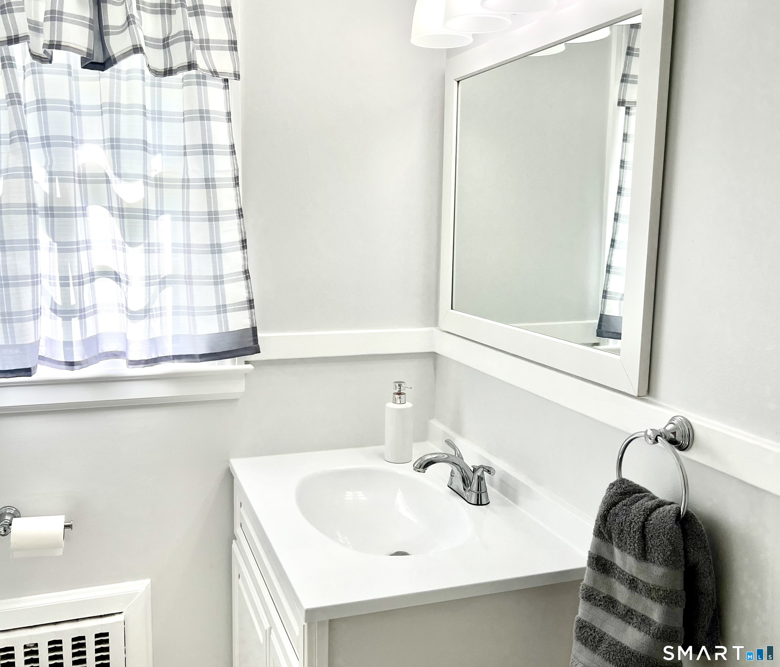 729 Lovely Street Avon CT 06001