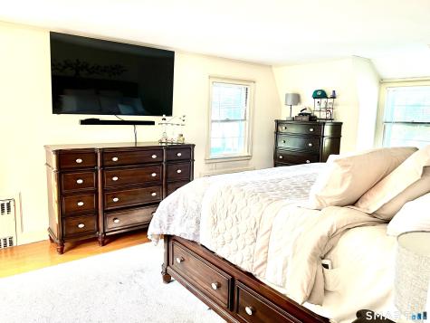 729 Lovely Street Avon CT 06001