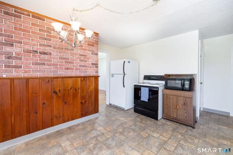 73 Circle Drive Windsor Locks CT 06096