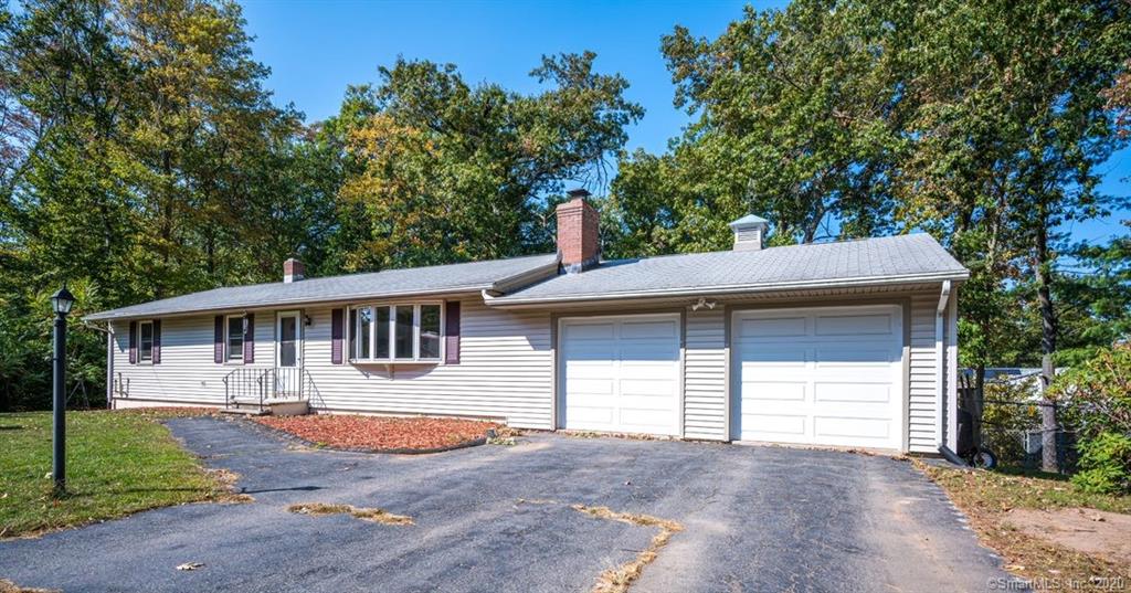 10 Bowling Green Drive North Haven CT 06473