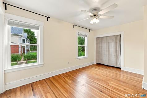 6 Johnson Street Middletown CT 06457