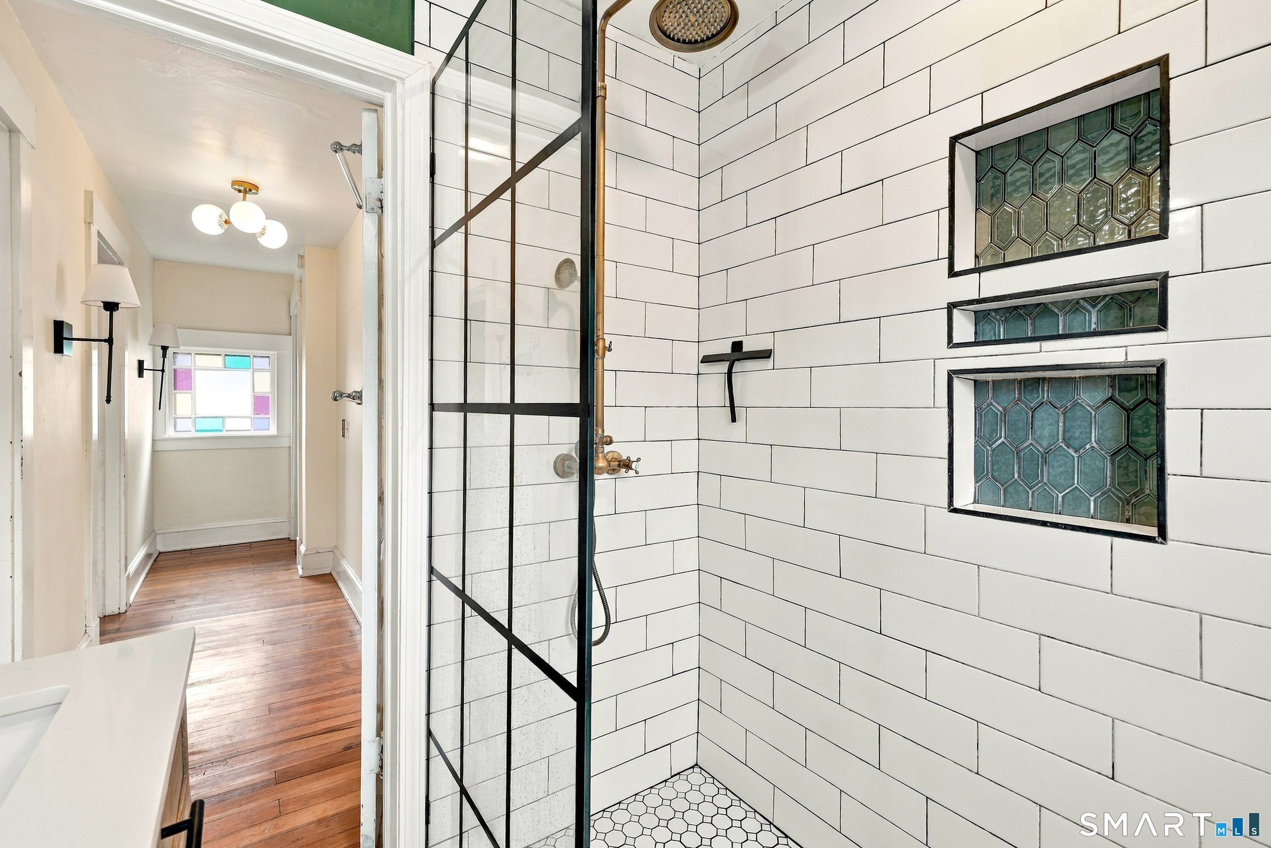 6 Johnson Street Middletown CT 06457