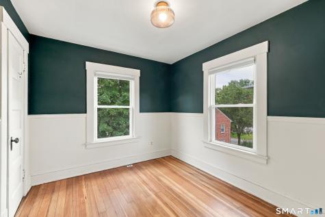 6 Johnson Street Middletown CT 06457