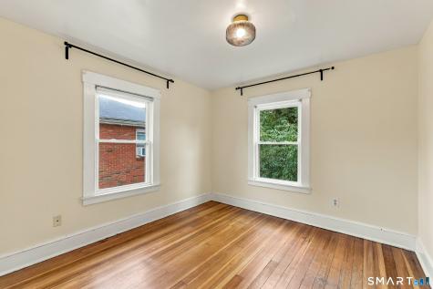 6 Johnson Street Middletown CT 06457
