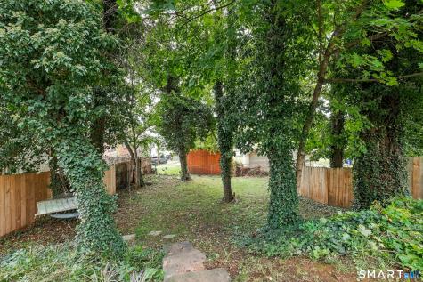 6 Johnson Street Middletown CT 06457
