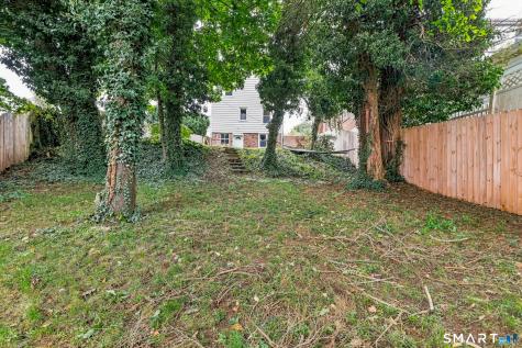 6 Johnson Street Middletown CT 06457