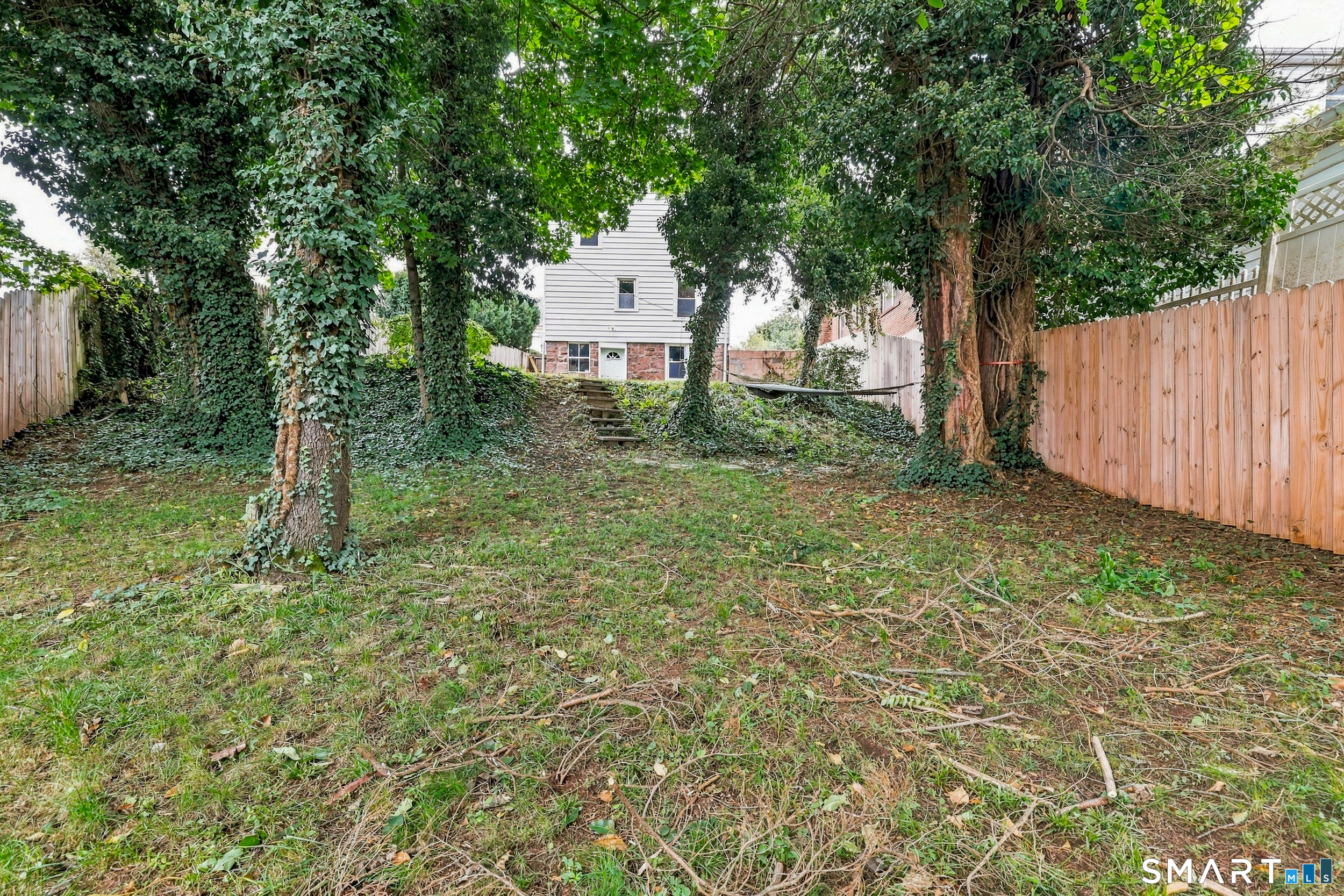 6 Johnson Street Middletown CT 06457