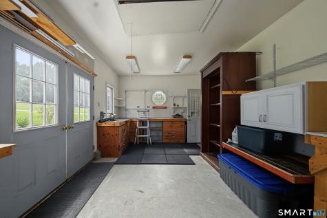 64 Old Black Point Road East Lyme CT 06357