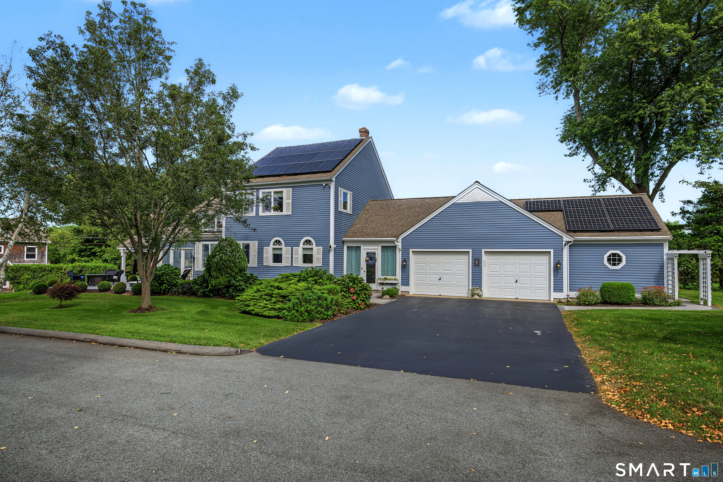 64 Old Black Point Road East Lyme CT 06357