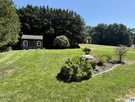 64 Old Black Point Road East Lyme CT 06357