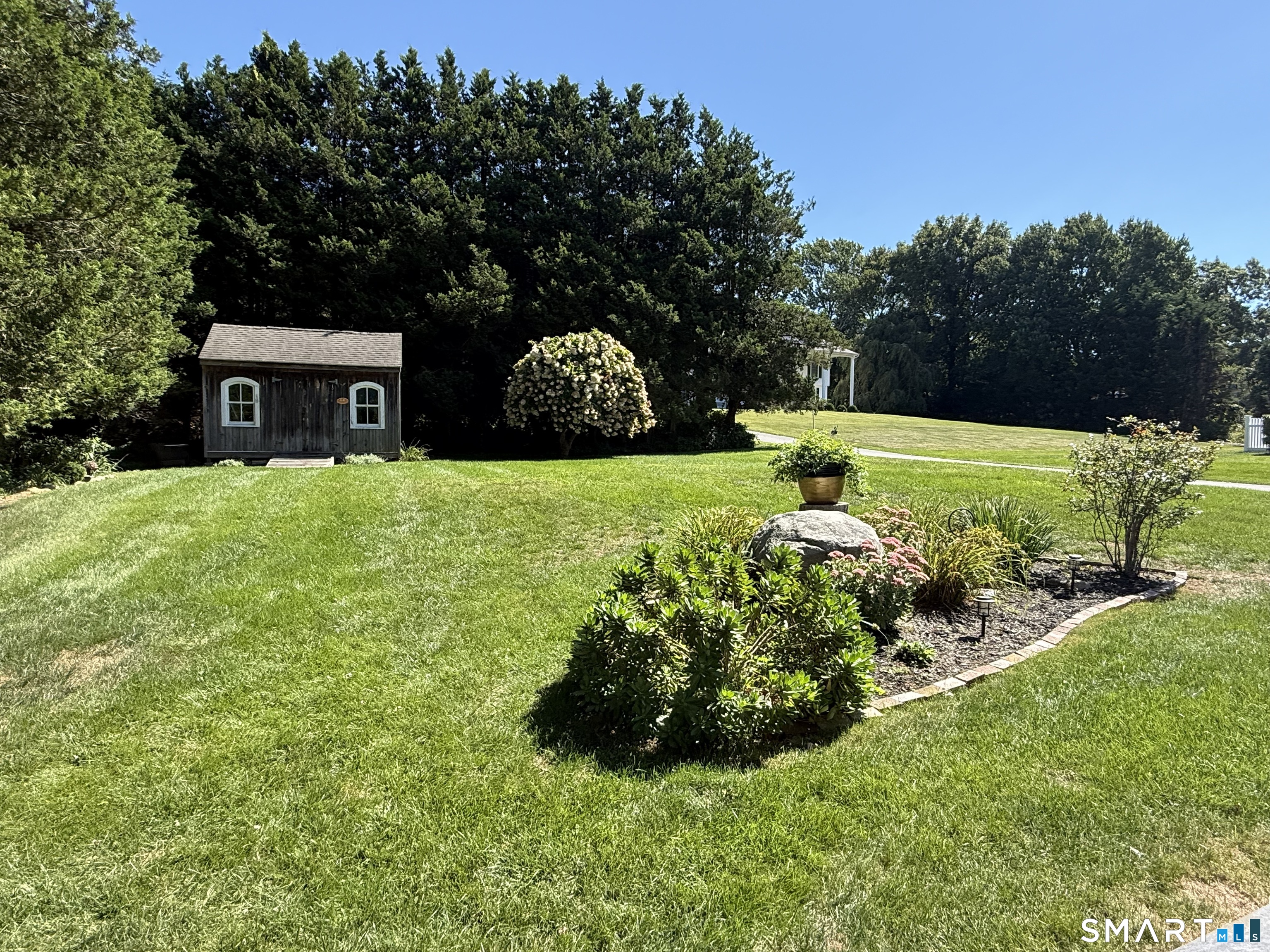 64 Old Black Point Road East Lyme CT 06357