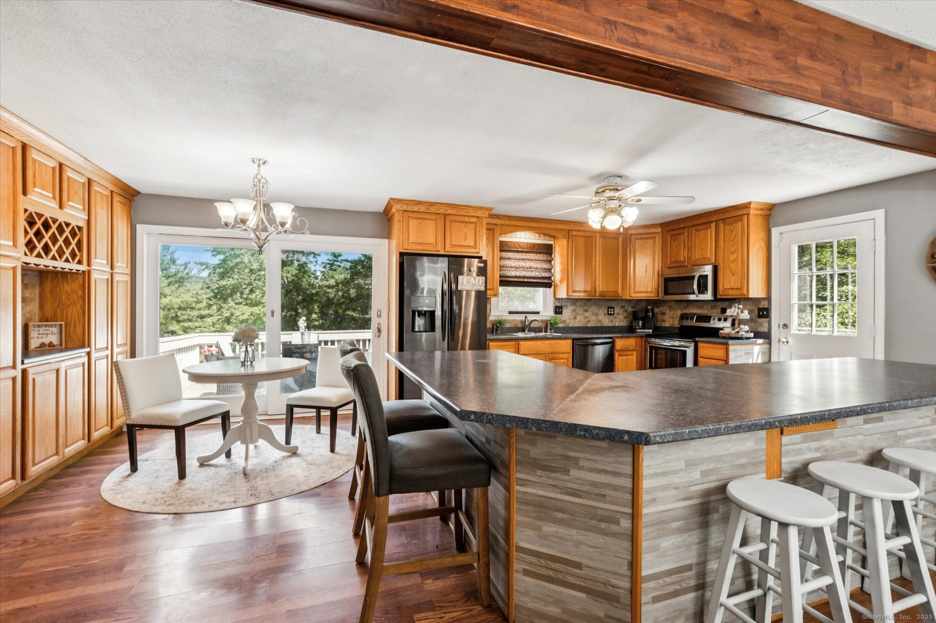 8 Town Bridge Road Canton CT 06019