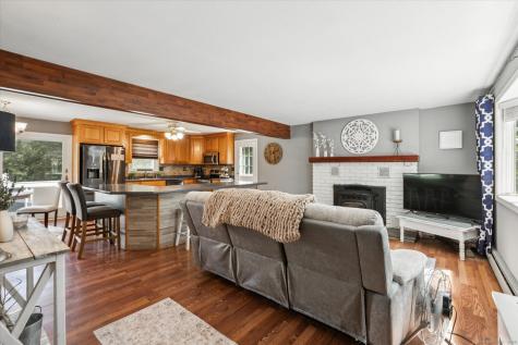 8 Town Bridge Road Canton CT 06019