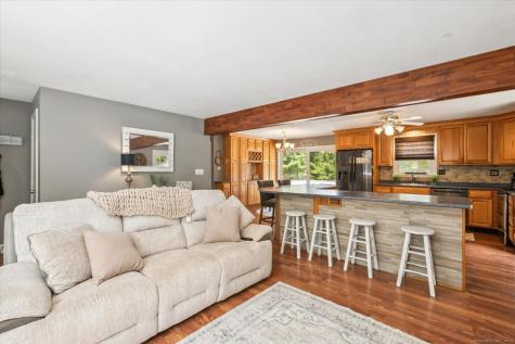 8 Town Bridge Road Canton CT 06019