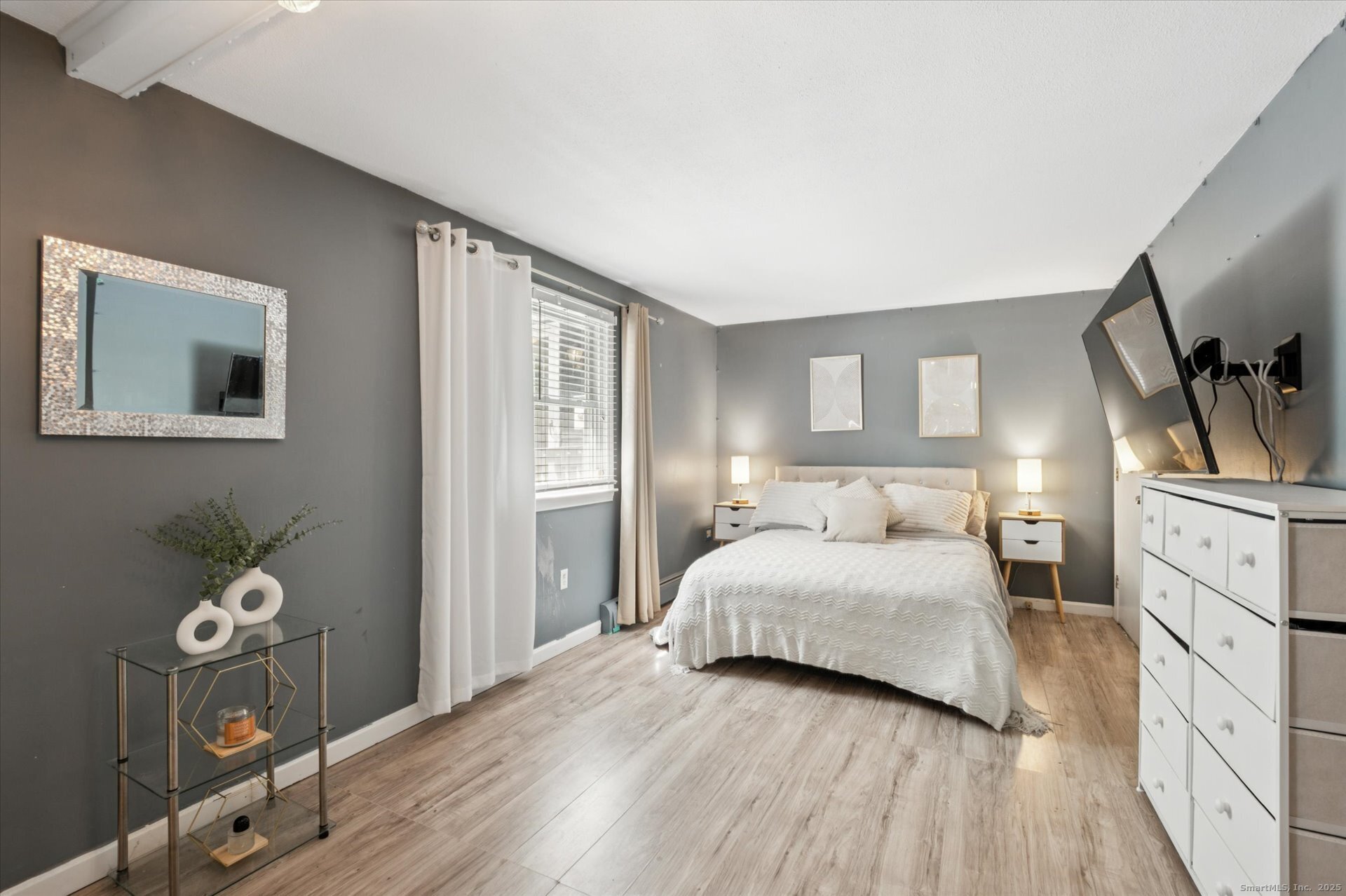 8 Town Bridge Road Canton CT 06019