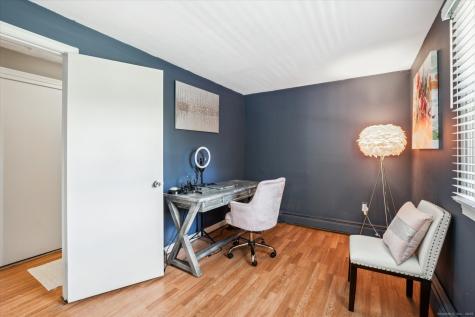 8 Town Bridge Road Canton CT 06019