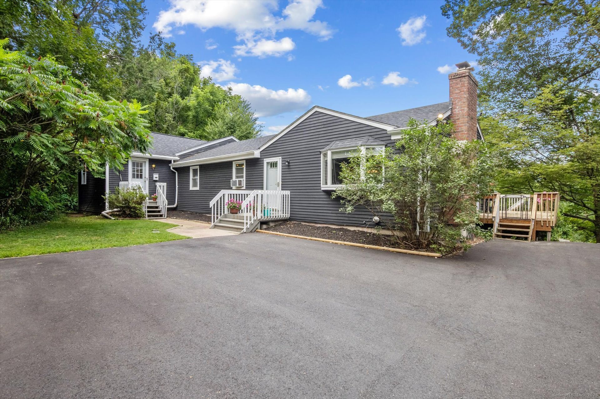 8 Town Bridge Road Canton CT 06019