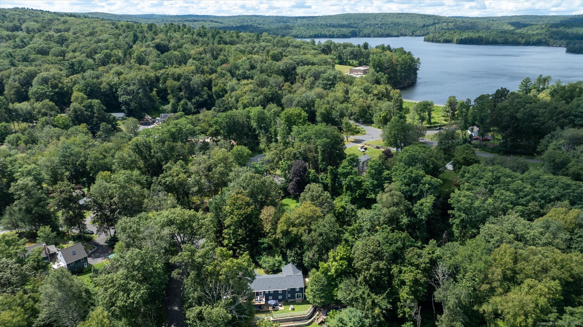 8 Town Bridge Road Canton CT 06019