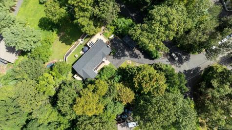 8 Town Bridge Road Canton CT 06019