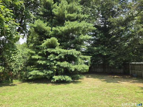 40 Suffolk Drive East Hartford CT 06118