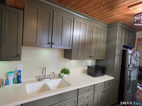 40 Suffolk Drive East Hartford CT 06118