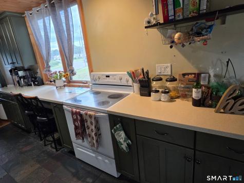 40 Suffolk Drive East Hartford CT 06118