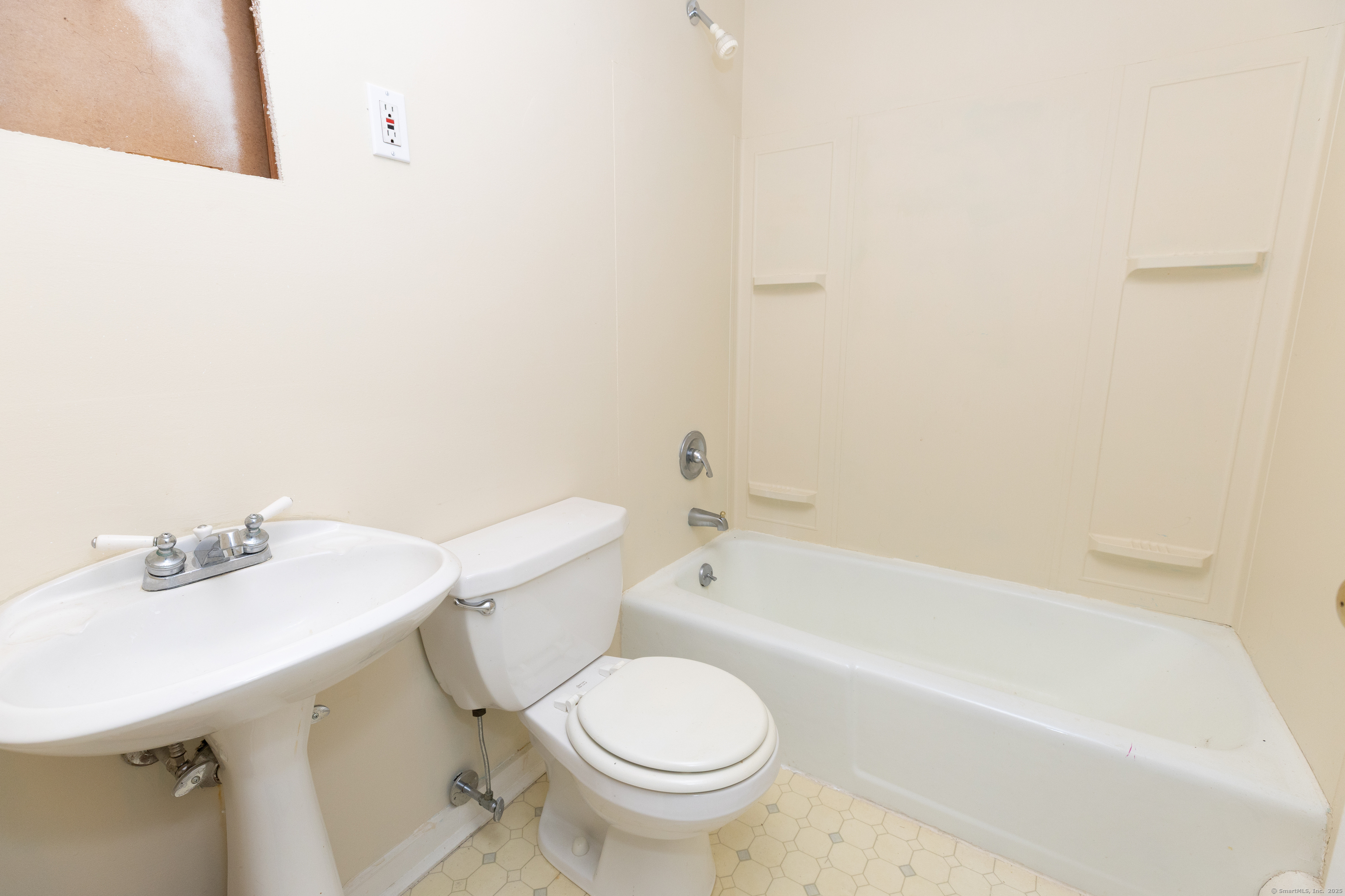 33 Forge Drive Avon CT 06001