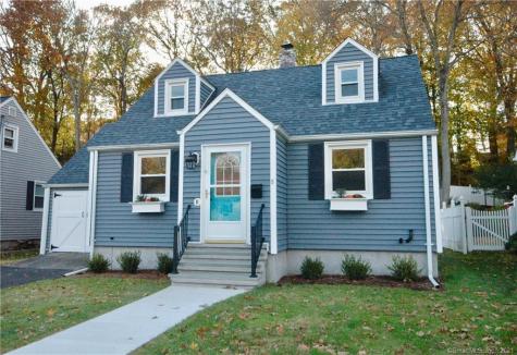 8 Bartlett Manor Norwalk CT 06850