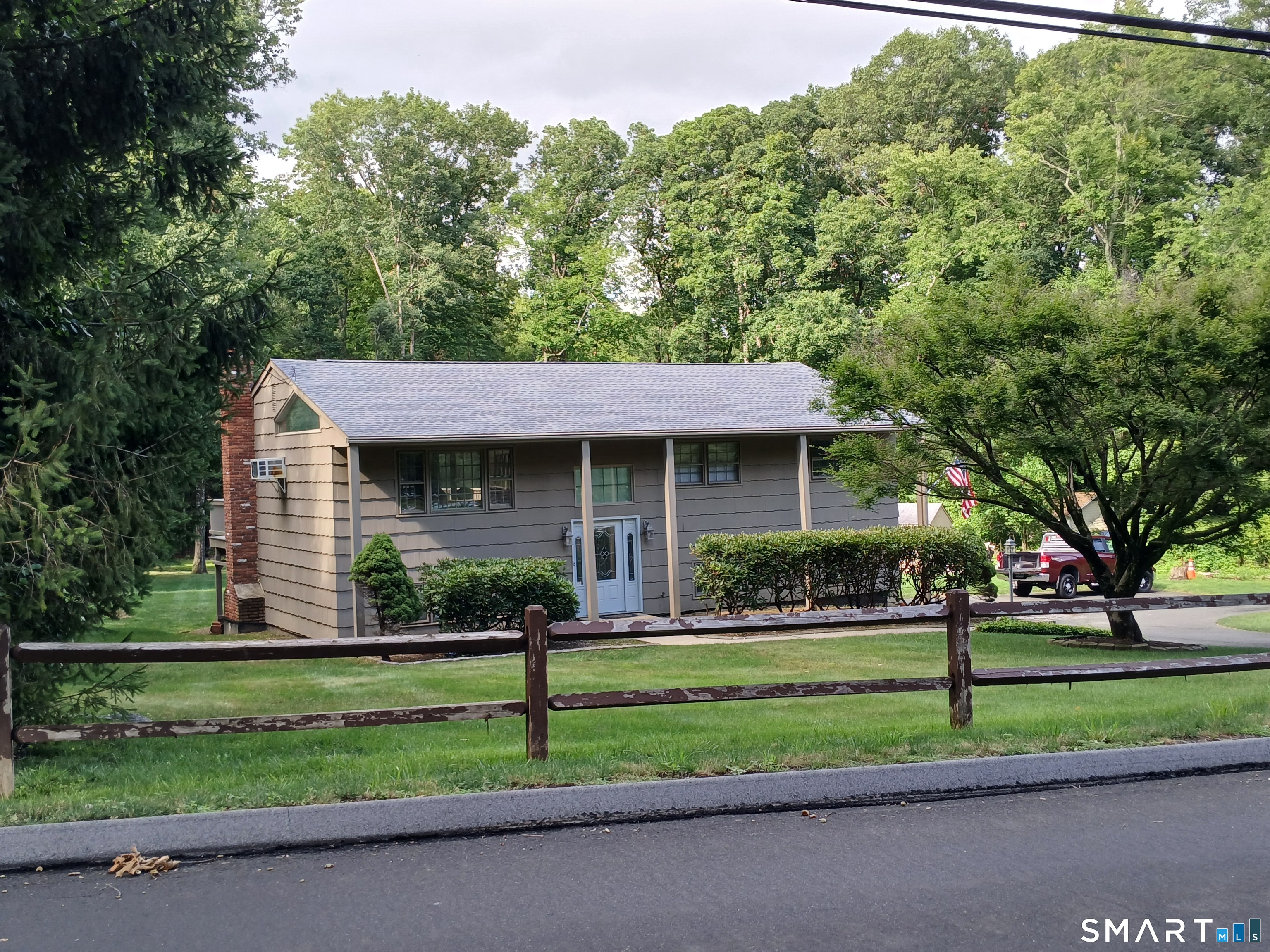 40 Huckleberry Hill Road Brookfield CT 06804