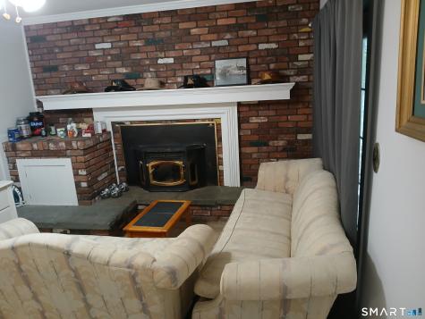 40 Huckleberry Hill Road Brookfield CT 06804