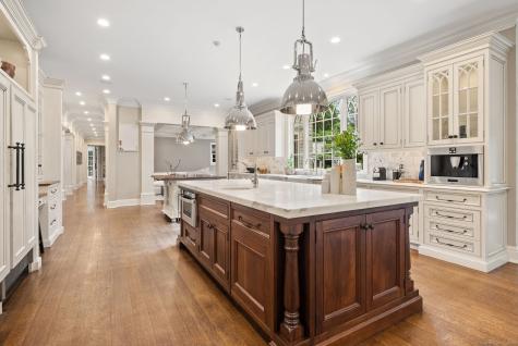 9 Greenbrier Road Westport CT 06880