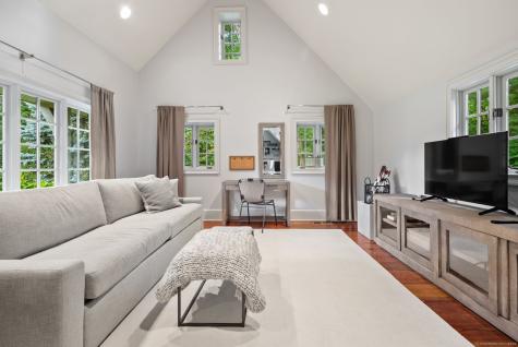 9 Greenbrier Road Westport CT 06880