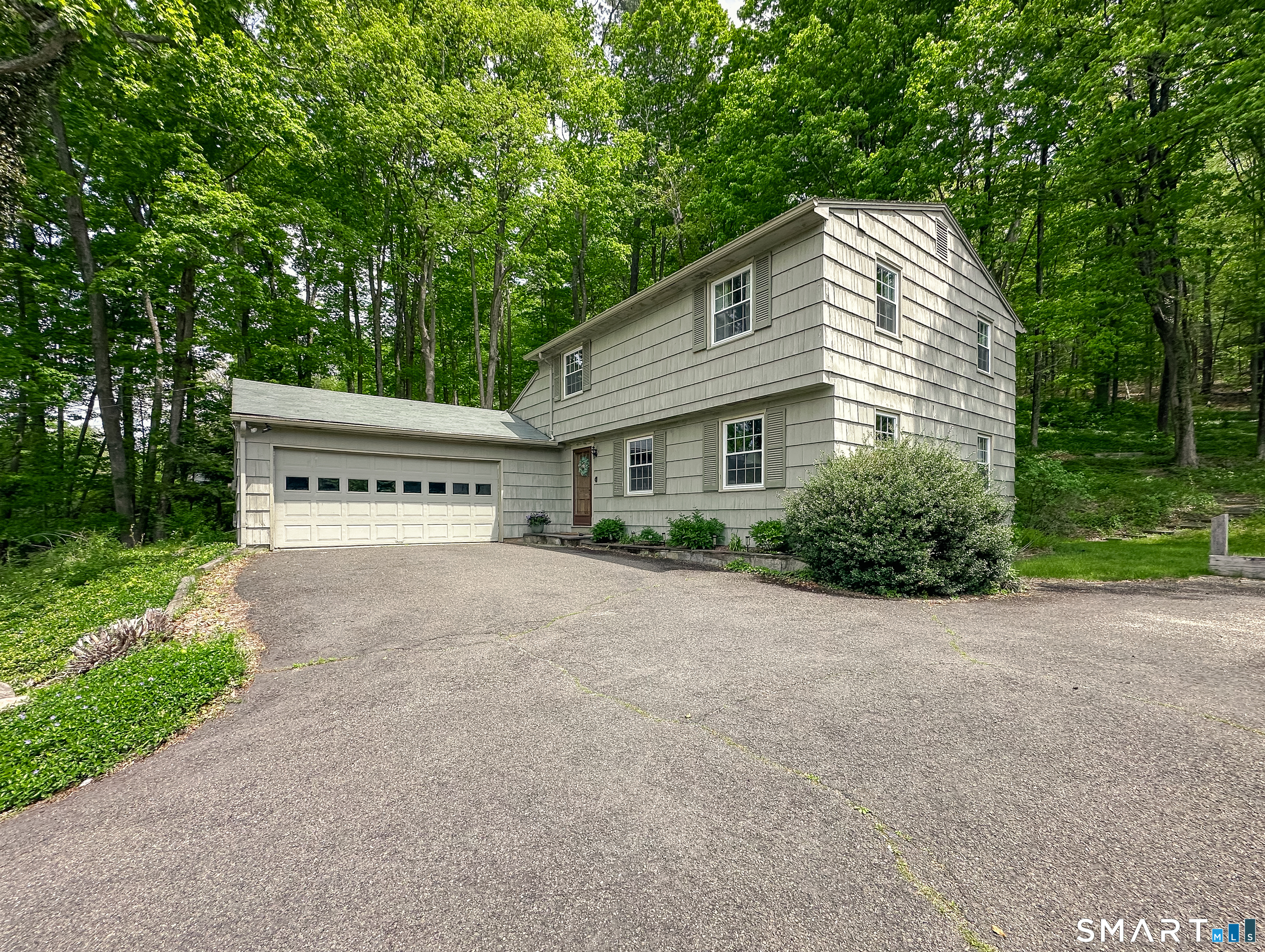 38 Mountain Road Woodbury CT 06798