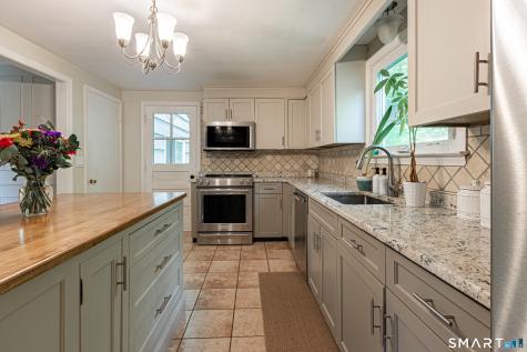 38 Mountain Road Woodbury CT 06798
