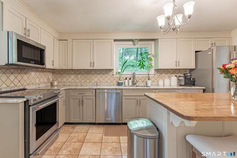 38 Mountain Road Woodbury CT 06798