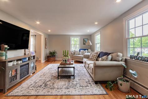 38 Mountain Road Woodbury CT 06798