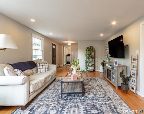 38 Mountain Road Woodbury CT 06798