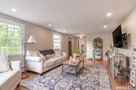 38 Mountain Road Woodbury CT 06798