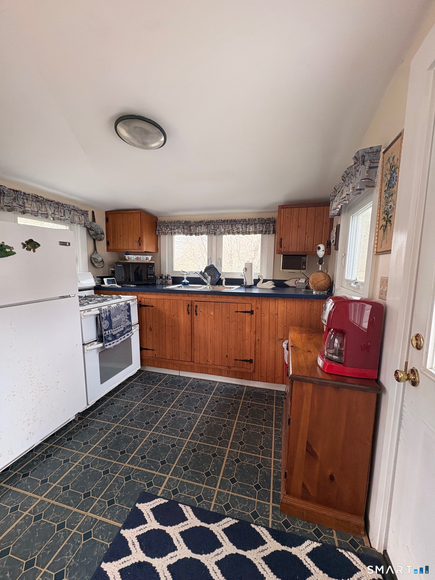 4 Long Pond South Road Ledyard CT 06339