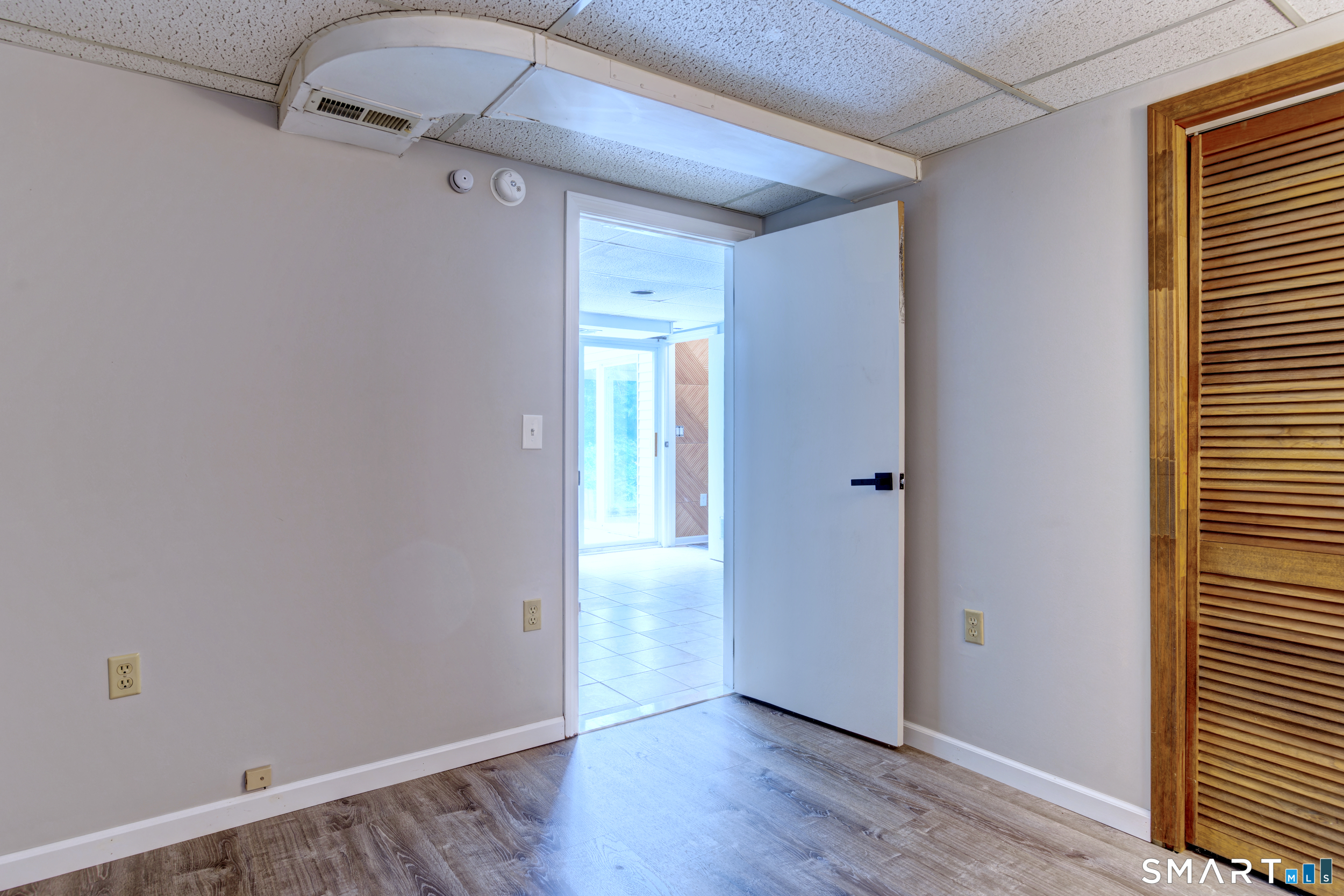 17 Blaine Avenue Clinton CT 06413