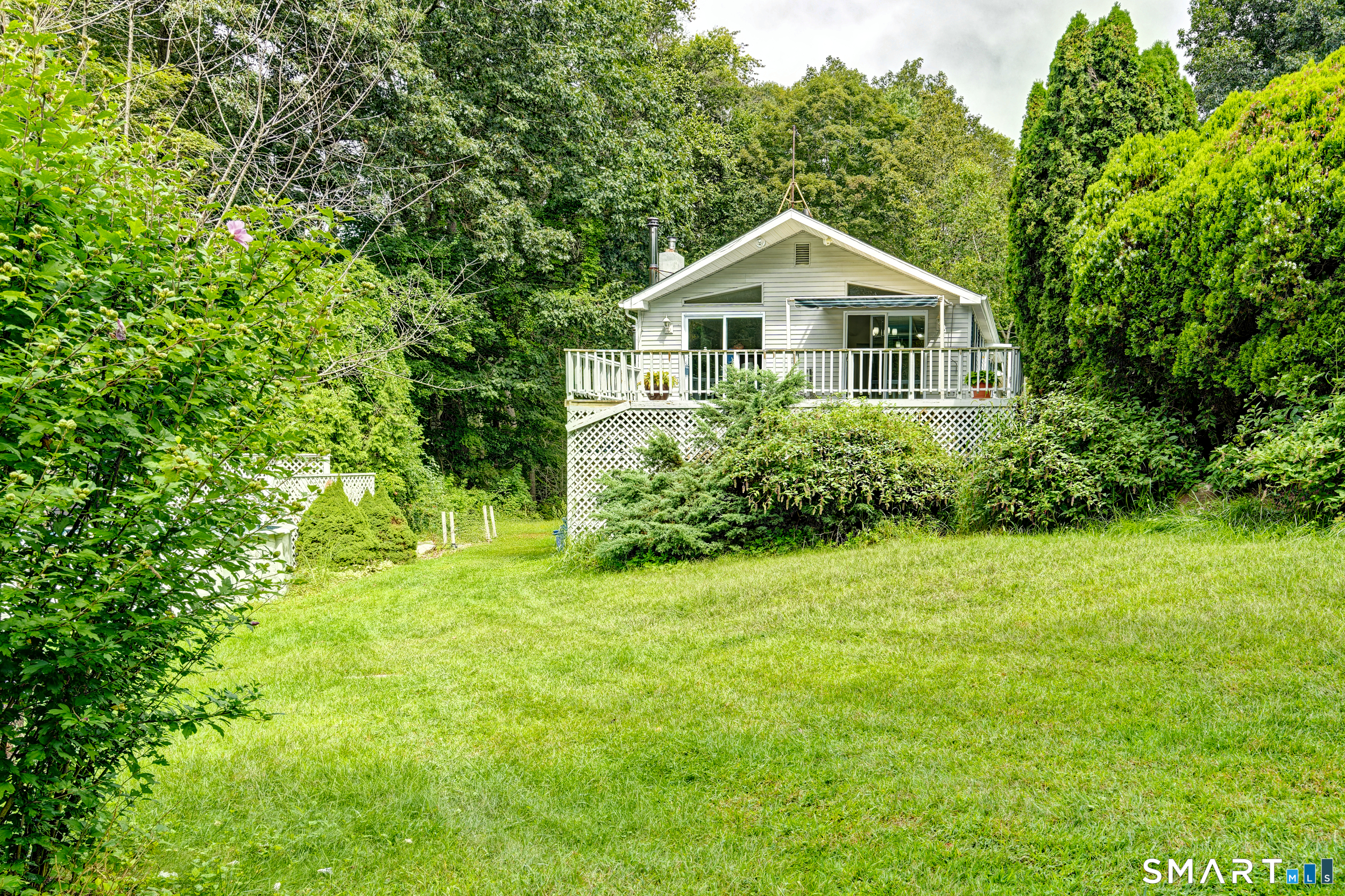 17 Blaine Avenue Clinton CT 06413