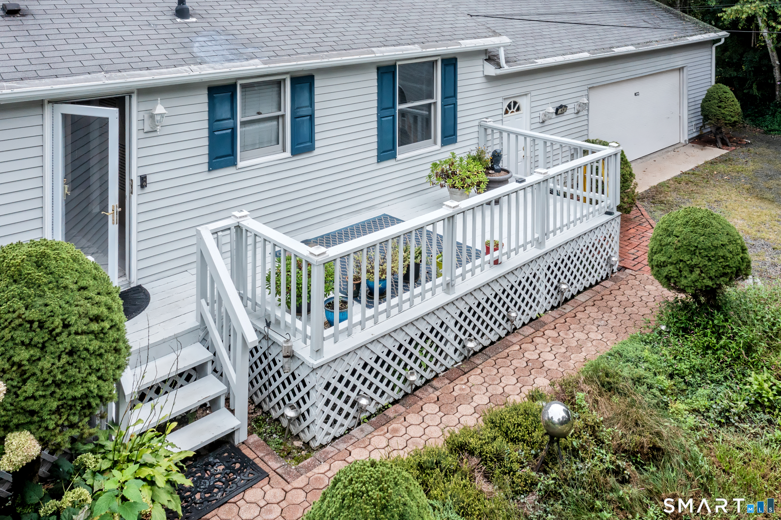 17 Blaine Avenue Clinton CT 06413