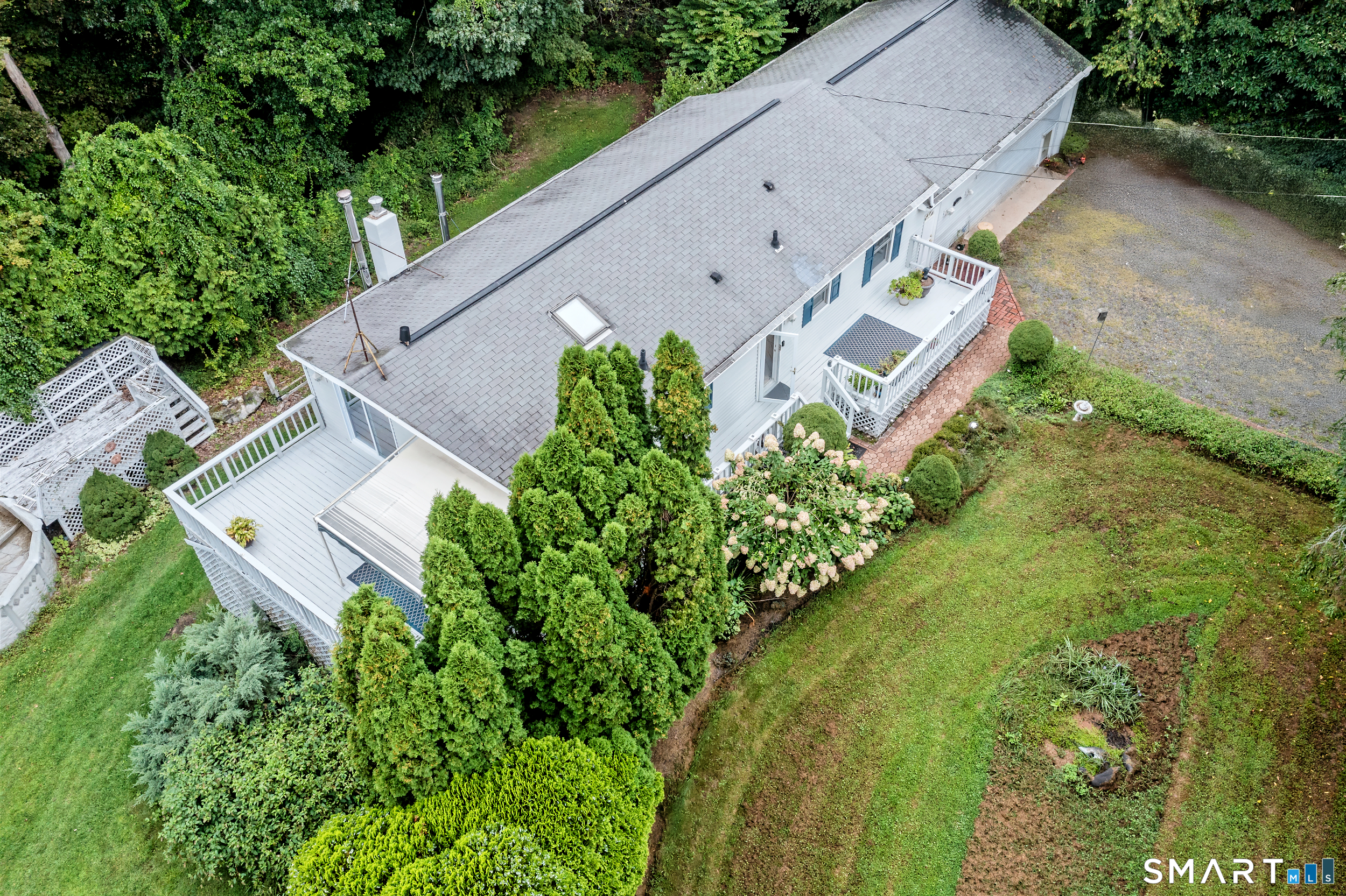 17 Blaine Avenue Clinton CT 06413